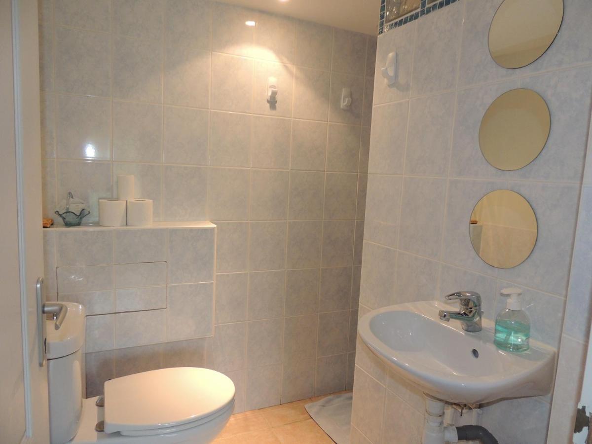 Les Conches, Chambres D'Hotes Et Gite Thiviers Exterior foto